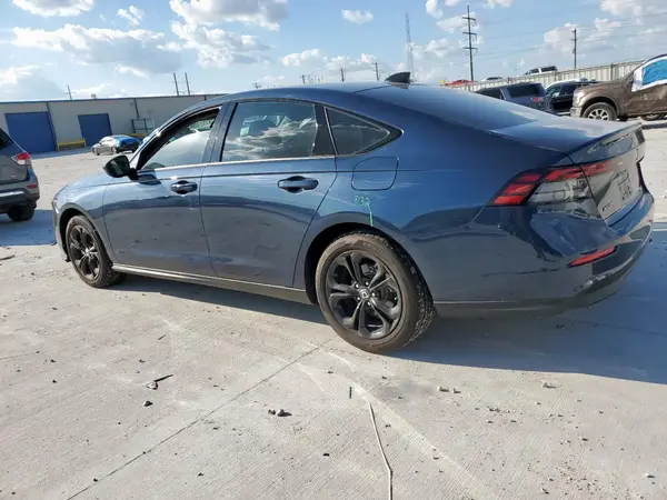 1HGCY1F46SA010388 2025 HONDA ACCORD - Image 2