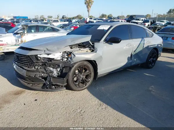 1HGCY1F46SA016076 2025 HONDA ACCORD - Image 2