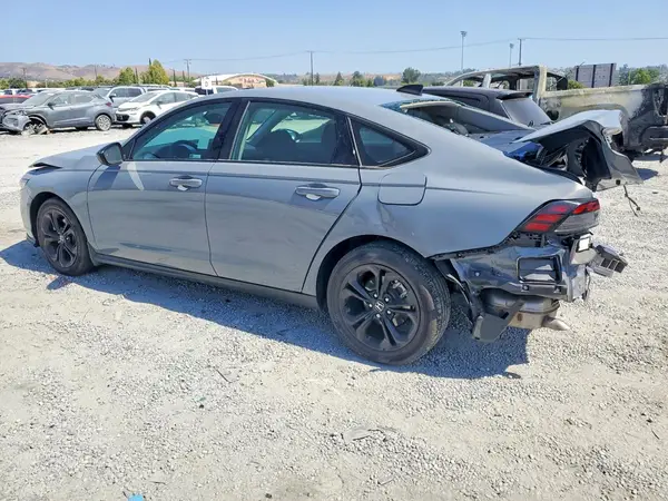 1HGCY1F46SA070882 2025 HONDA ACCORD - Image 2