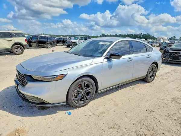 1HGCY1F47SA034523 2025 HONDA ACCORD - Image 2