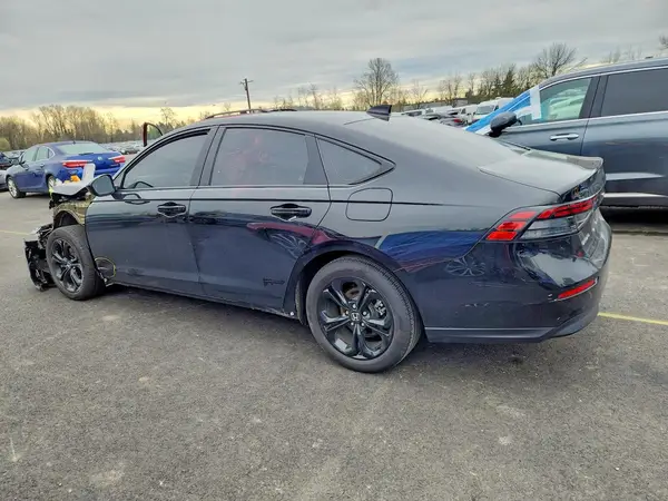 1HGCY1F47SA038295 2025 HONDA ACCORD - Image 2