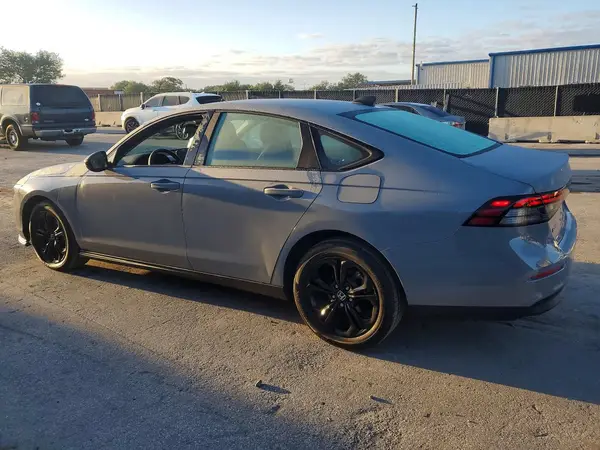 1HGCY1F48SA009517 2025 HONDA ACCORD - Image 2