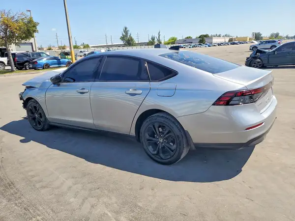1HGCY1F48SA015642 2025 HONDA ACCORD - Image 2