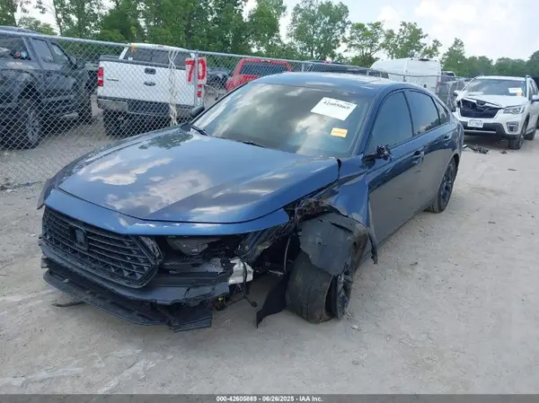 1HGCY1F48SA029654 2025 HONDA ACCORD - Image 2