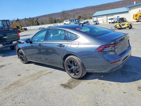 1HGCY1F48SA069877 2025 HONDA ACCORD - Image 2
