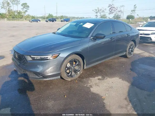 1HGCY1F49SA006903 2025 HONDA ACCORD - Image 2