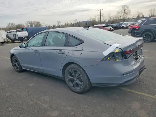 1HGCY1F49SA031946 2025 HONDA ACCORD - Image 2