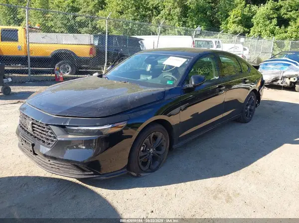 1HGCY1F49SA045541 2025 HONDA ACCORD - Image 2