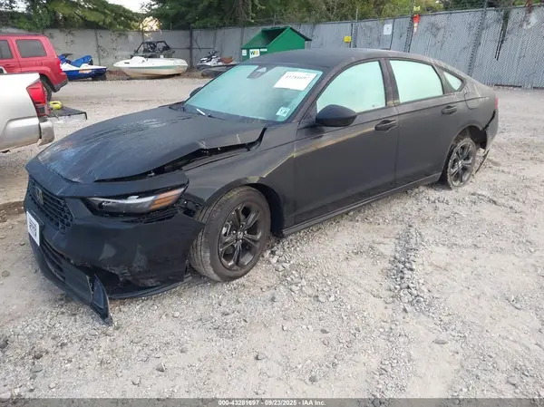 1HGCY1F49SA049704 2025 HONDA ACCORD - Image 2