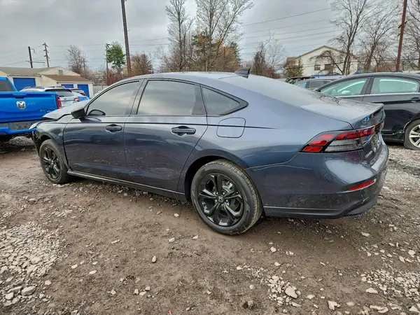 1HGCY1F49SA070133 2025 HONDA ACCORD - Image 2