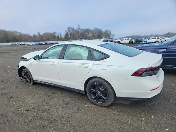 1HGCY1F4XSA005341 2025 HONDA ACCORD - Image 2