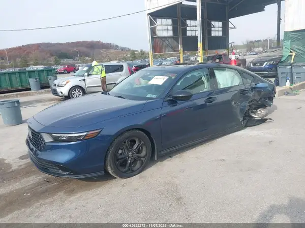 1HGCY1F4XSA012354 2025 HONDA ACCORD - Image 2