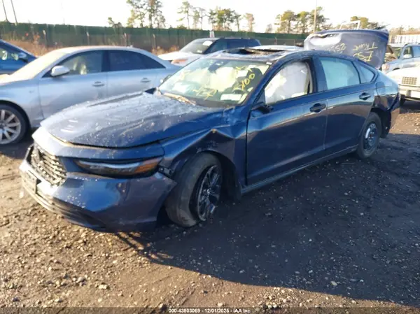 1HGCY1F4XSA030546 2025 HONDA ACCORD - Image 2