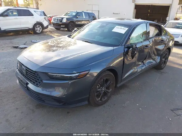 1HGCY1F4XSA032166 2025 HONDA ACCORD - Image 2