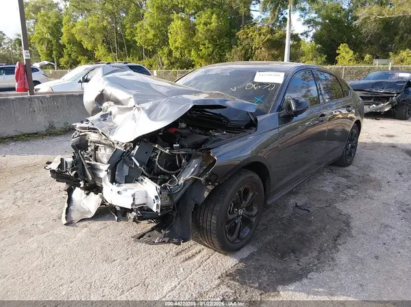 1HGCY1F4XSA040672 2025 HONDA ACCORD - Image 2
