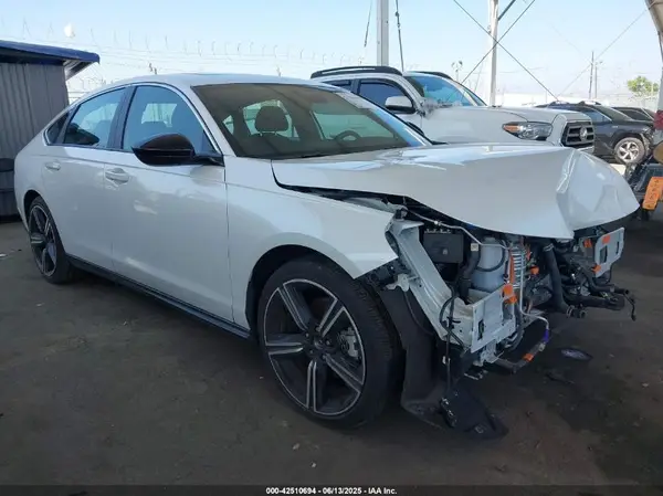 1HGCY2F50RA003901 2024 HONDA ACCORD - Image 1