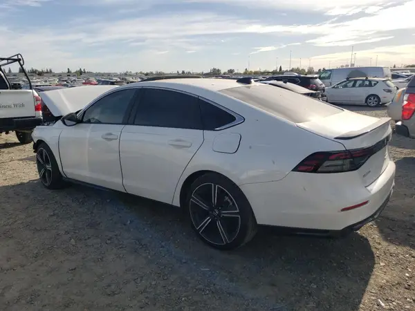 1HGCY2F50RA086780 2024 HONDA ACCORD - Image 2