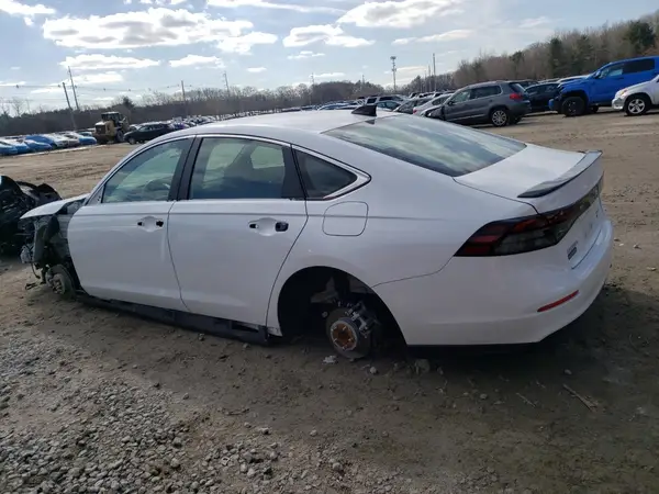 1HGCY2F52PA038940 2023 HONDA ACCORD - Image 2