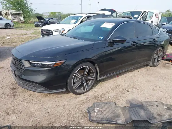 1HGCY2F52RA003687 2024 HONDA ACCORD - Image 2