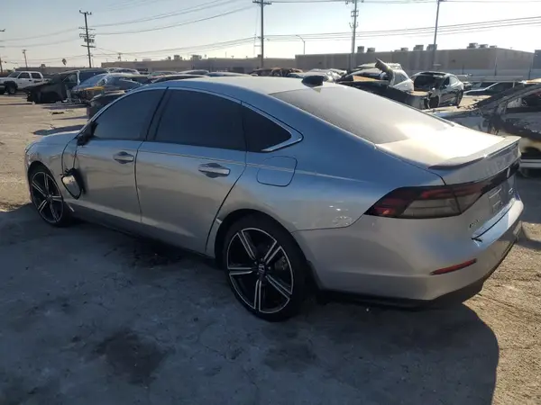 1HGCY2F52RA007870 2024 HONDA ACCORD - Image 2