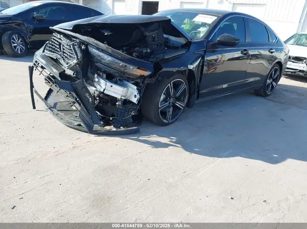1HGCY2F52RA052436 2024 HONDA ACCORD - Image 2