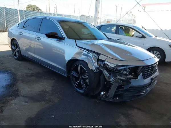 1HGCY2F52RA065316 2024 HONDA ACCORD - Image 1