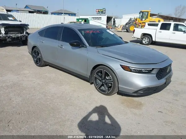 1HGCY2F53RA079869 2024 HONDA ACCORD - Image 1
