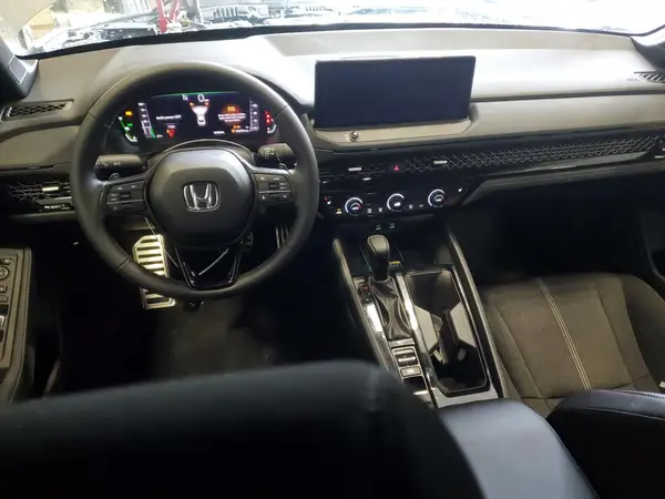 1HGCY2F55SA028864 2025 HONDA ACCORD - Image 8
