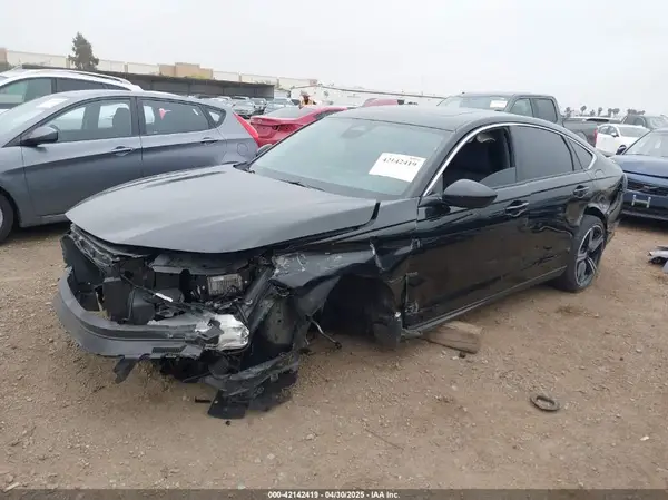 1HGCY2F57RA009940 2024 HONDA ACCORD - Image 2