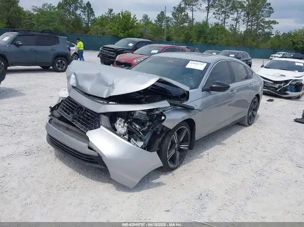 1HGCY2F58RA042915 2024 HONDA ACCORD - Image 2