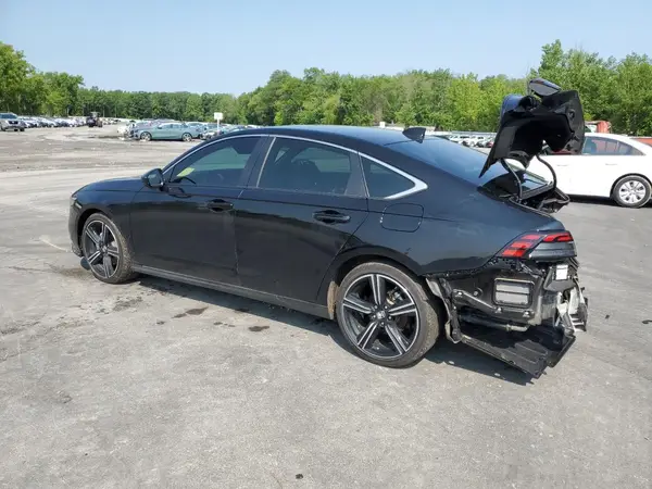 1HGCY2F58RA064428 2024 HONDA ACCORD - Image 2