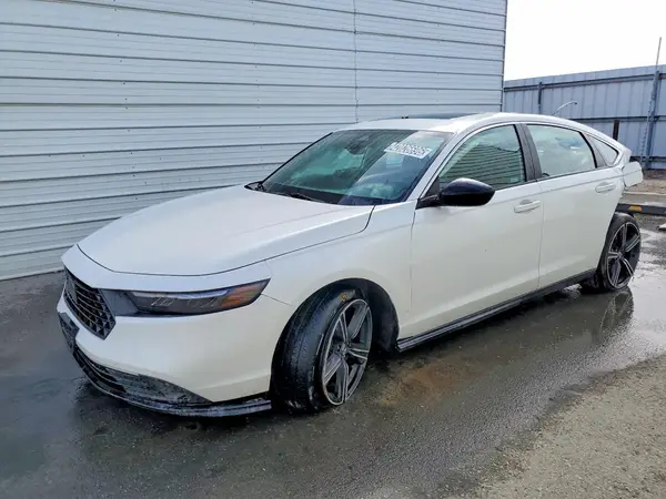 1HGCY2F58RA085392 2024 HONDA ACCORD - Image 1