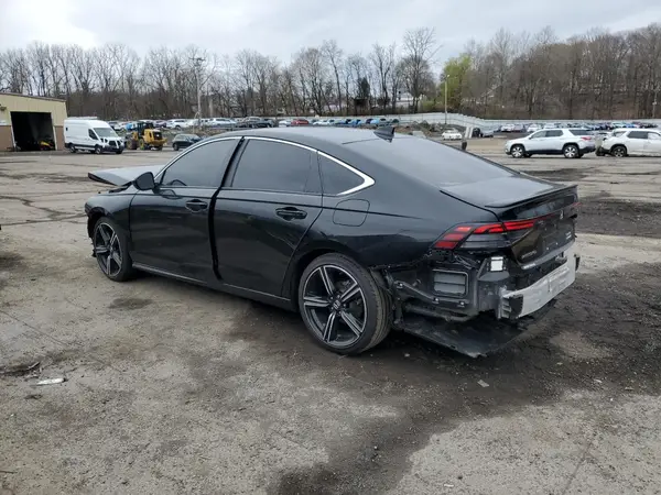 1HGCY2F59RA053292 2024 HONDA ACCORD - Image 2