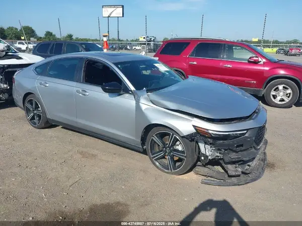 1HGCY2F59RA057469 2024 HONDA ACCORD - Image 1