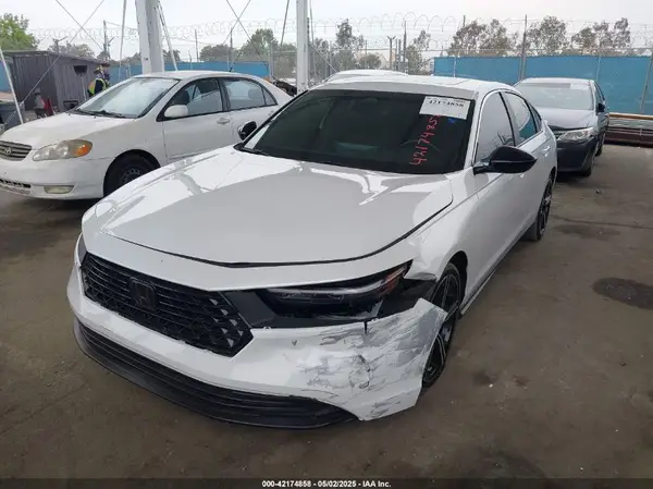 1HGCY2F59RA066740 2024 HONDA ACCORD - Image 2