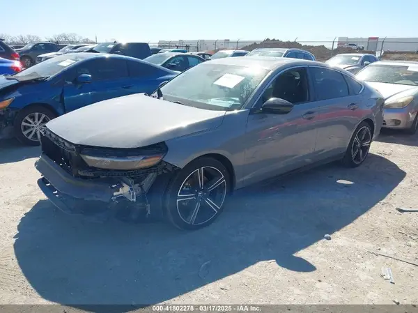 1HGCY2F59RA069170 2024 HONDA ACCORD - Image 2