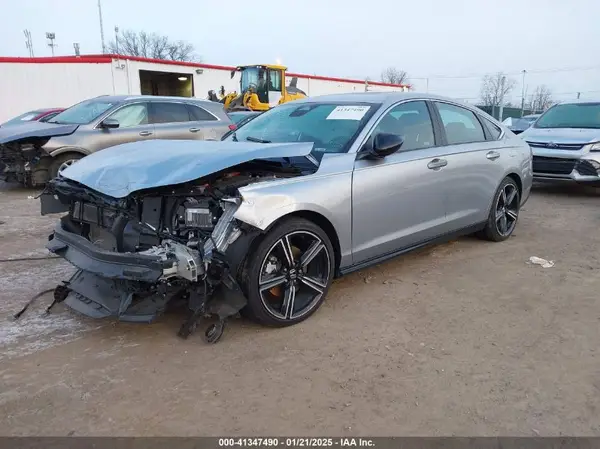 1HGCY2F5XRA015179 2024 HONDA ACCORD - Image 2
