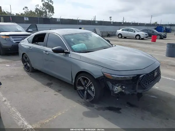 1HGCY2F5XRA090867 2024 HONDA ACCORD - Image 1
