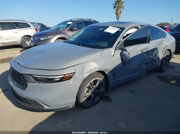 1HGCY2F61RA061766 2024 HONDA ACCORD - Image 2