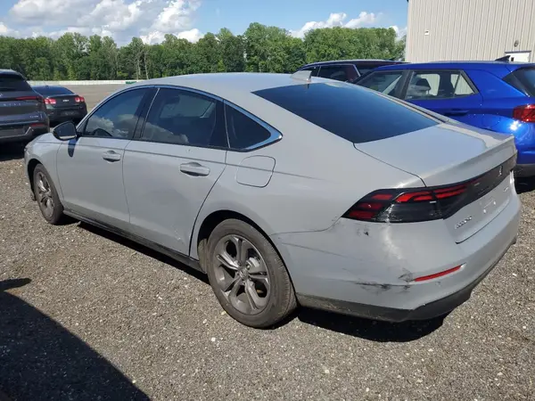 1HGCY2F61SA039210 2025 HONDA ACCORD - Image 2