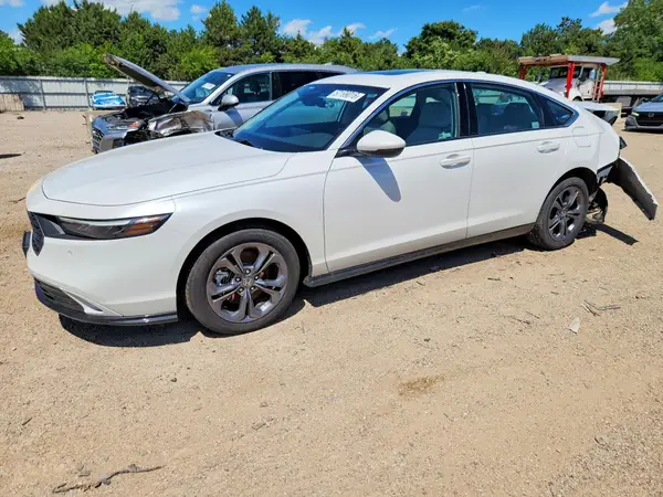1HGCY2F61TA025373 2026 HONDA ACCORD - Image 1