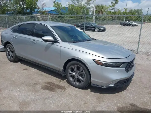 1HGCY2F63RA029823 2024 HONDA ACCORD - Image 1
