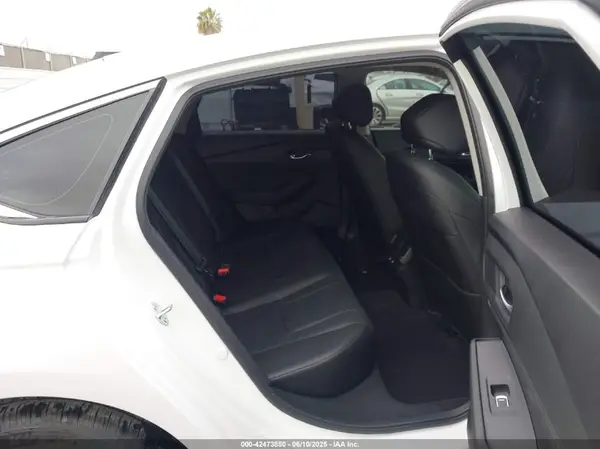 1HGCY2F63RA083090 2024 HONDA ACCORD - Image 8