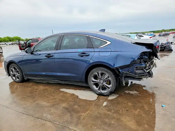 1HGCY2F64RA009337 2024 HONDA ACCORD - Image 2
