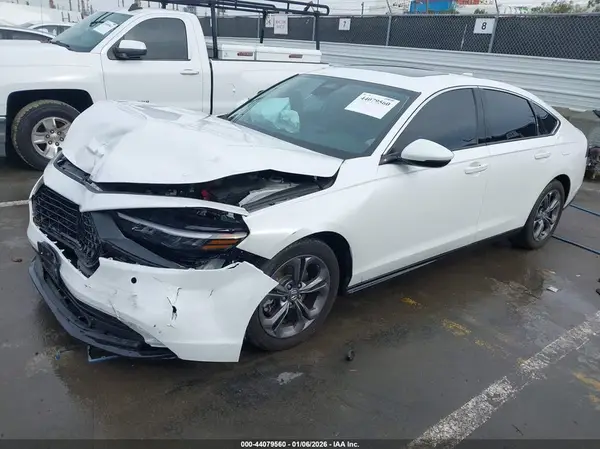 1HGCY2F64RA080487 2024 HONDA ACCORD - Image 2