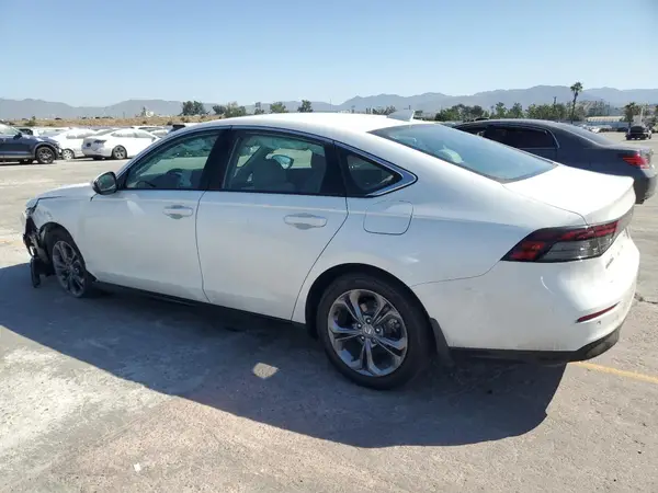 1HGCY2F64RA096527 2024 HONDA ACCORD - Image 2