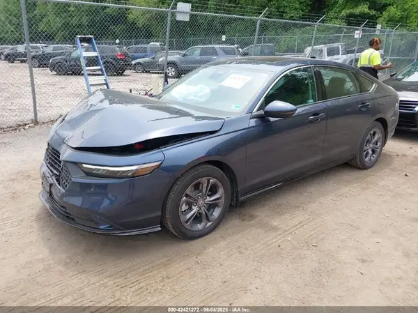 1HGCY2F64SA043493 2025 HONDA ACCORD - Image 2