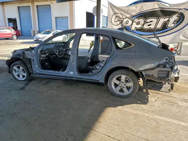 1HGCY2F66RA022199 2024 HONDA ACCORD - Image 2