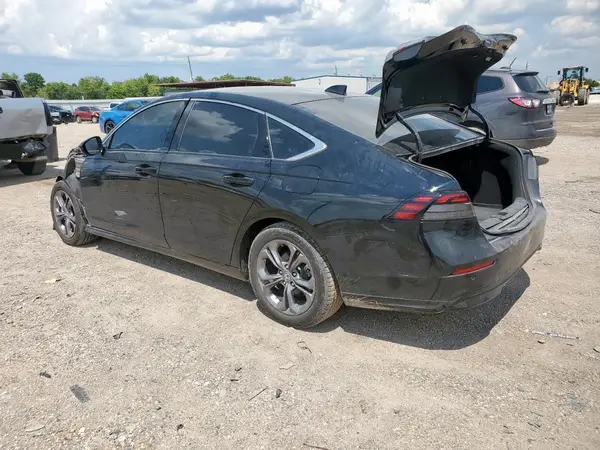 1HGCY2F66RA083214 2024 HONDA ACCORD - Image 2