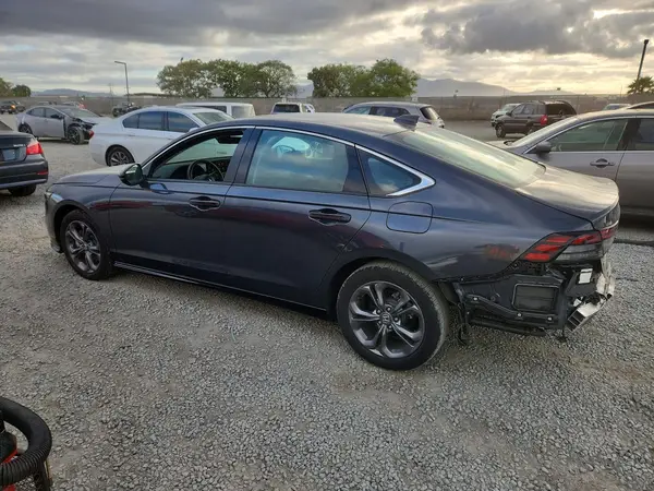 1HGCY2F67RA001085 2024 HONDA ACCORD - Image 2